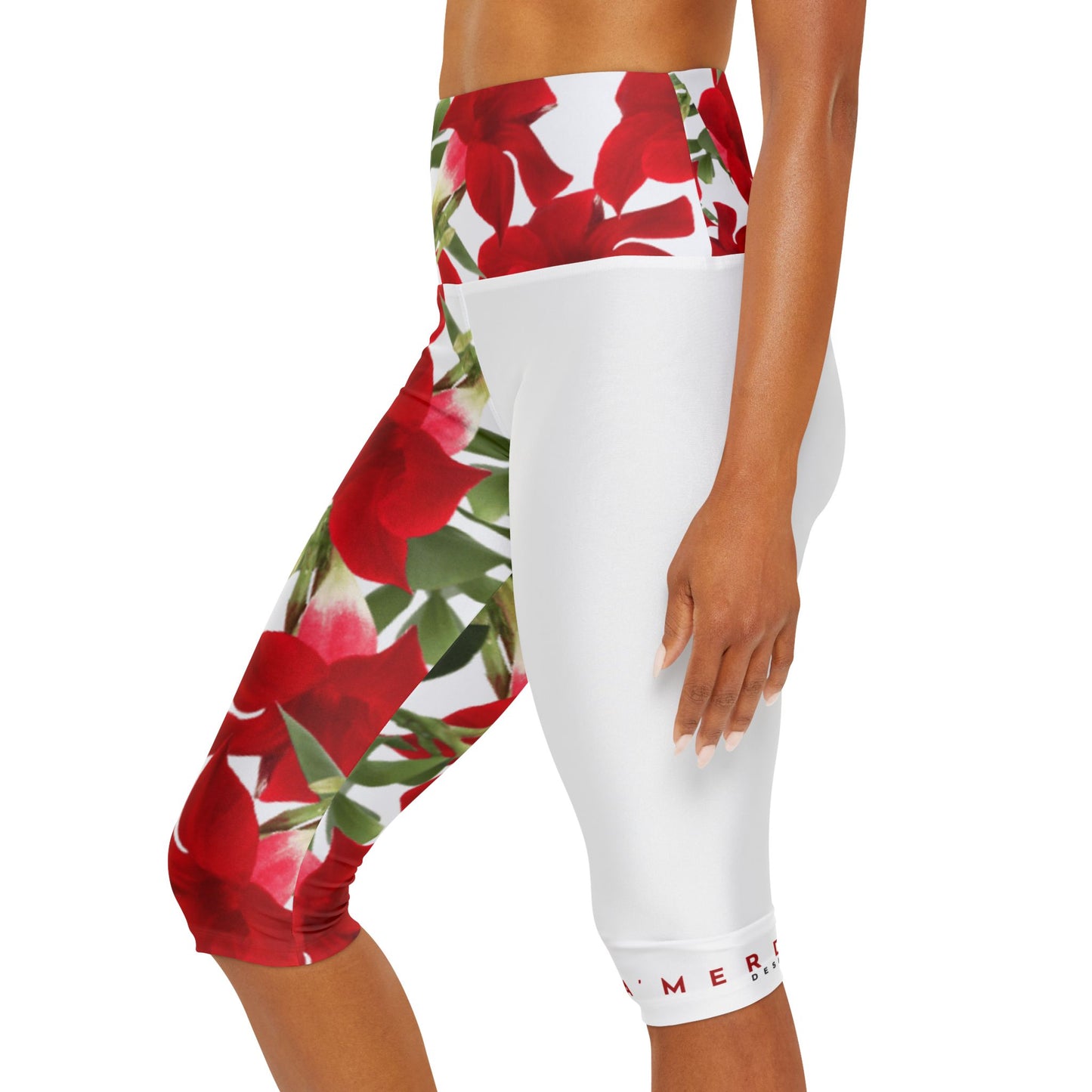Capri Yoga Leggins: Brilliant Red Tropical Hibiscus