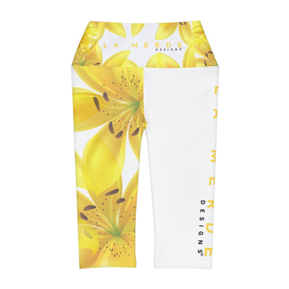 Capri Yoga Leggins: Watercolor Yellow Lilium Lily